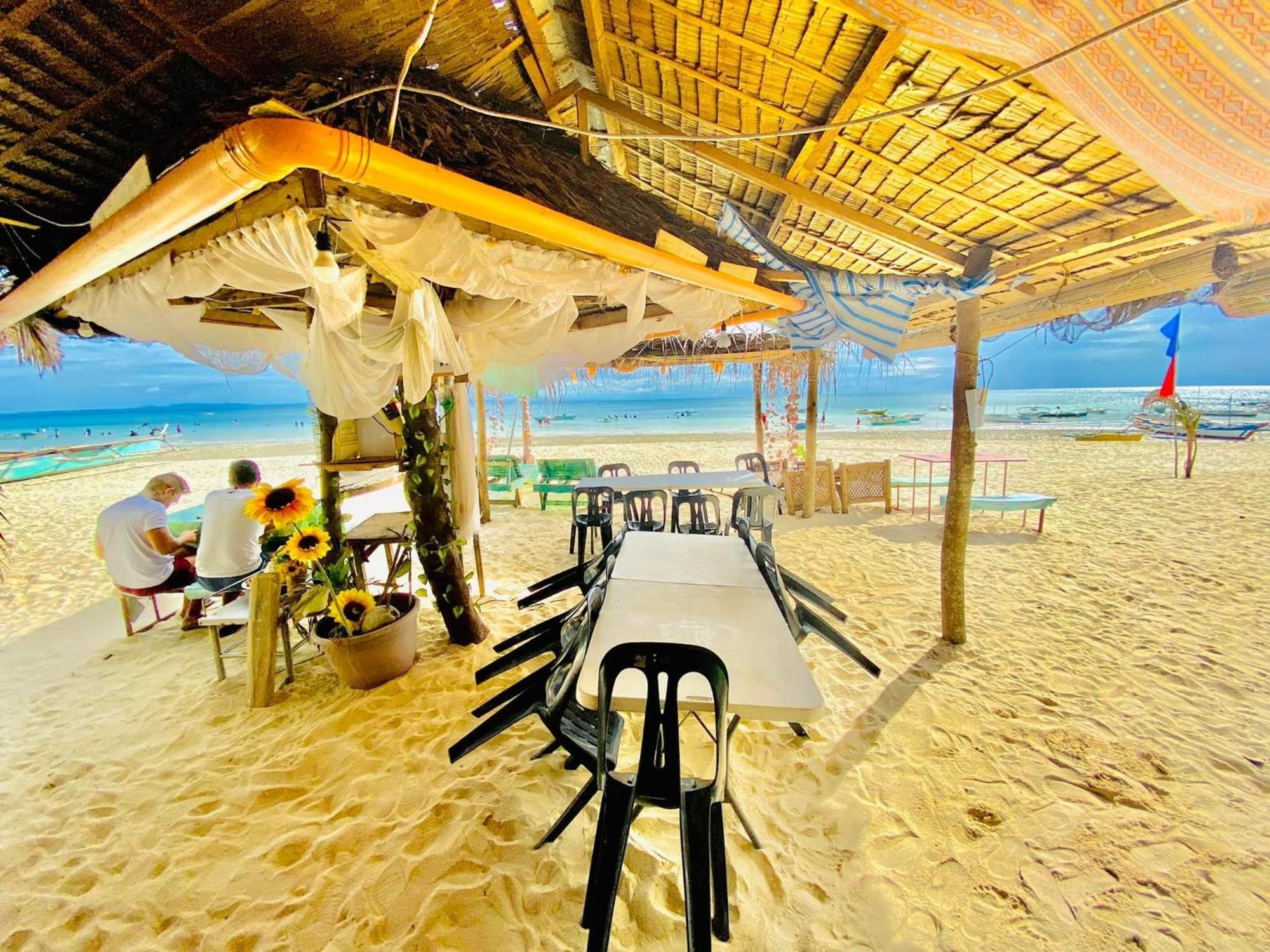 Dohibern Beach Resort Бантян Айлънд Екстериор снимка