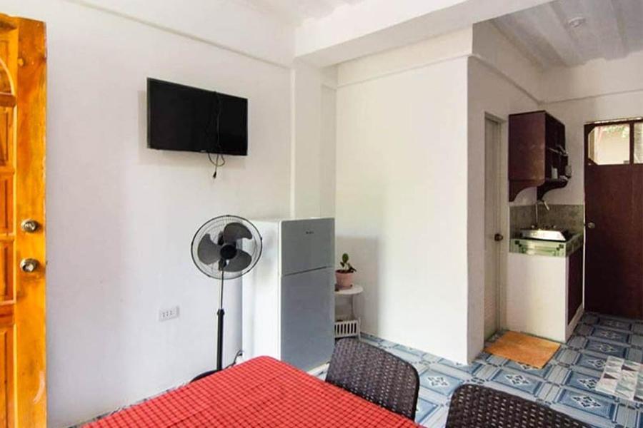 Dohibern Beach Resort Бантян Айлънд Стая снимка